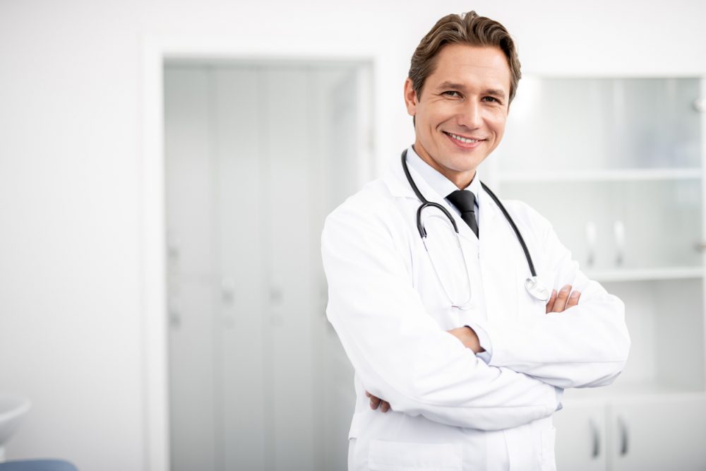 Redução de custos com software médico gratuito