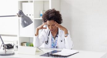 Os riscos de usar um sistema médico off-line no consultório